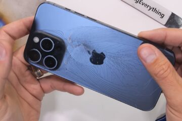 iPhone 15 Pro Max Shattered